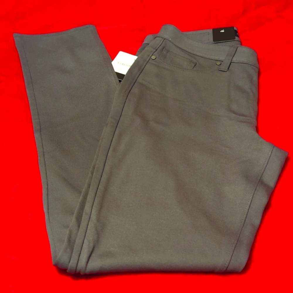 CALVIN KLEIN JEANS, NWT, SIZE 4 STRETCH,  FOSSIL GRAY, 2 POCKETS